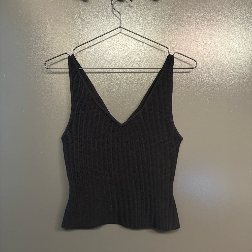 Babaton Black Fitted Sleeveless Tank Top